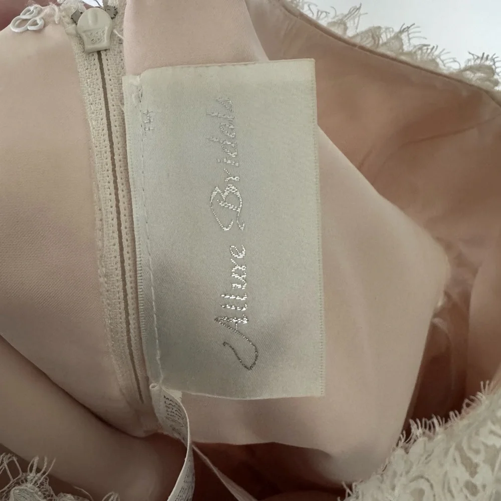 Allure Bridal Dakota size 8 - Picture 5 of 7